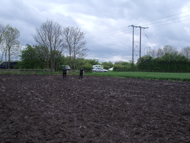 ARMED POLICE LEAVING THE FIELD<br />AND REOPENING THE MARKET WEIGHTON ROAD