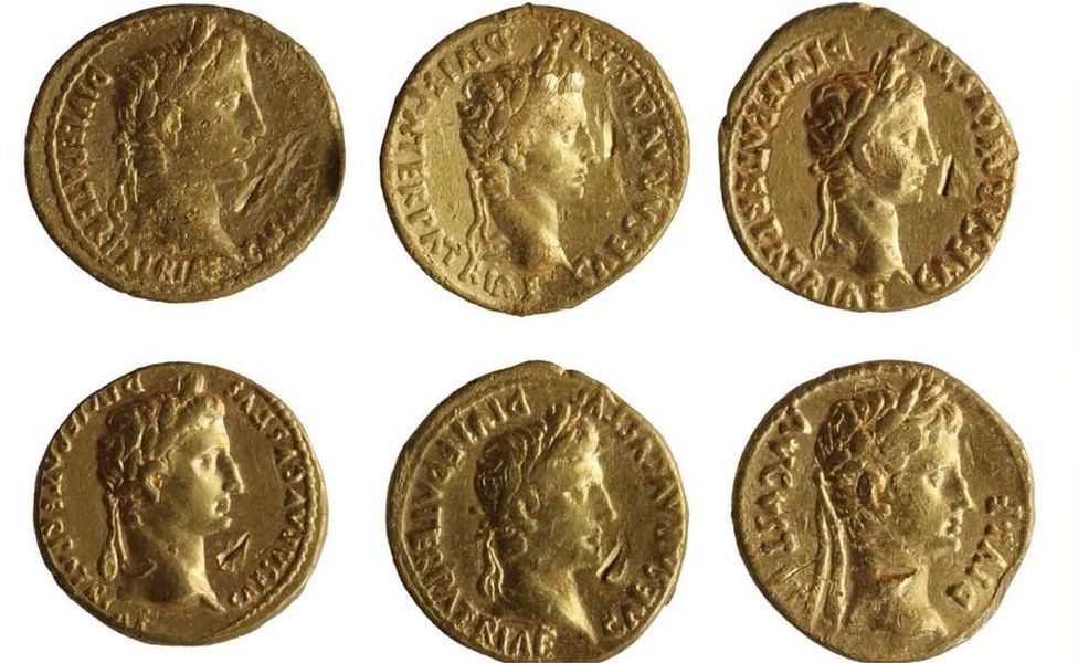 Roman gold hoard - Norfolk.jpeg